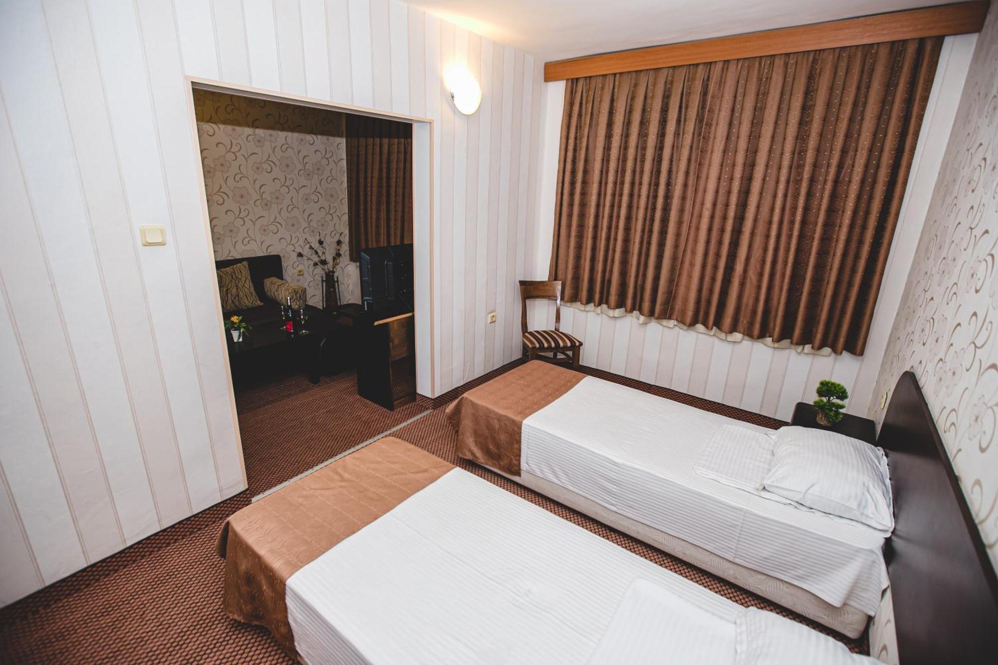 חאסקובו Rodopi Hotel מראה חיצוני תמונה