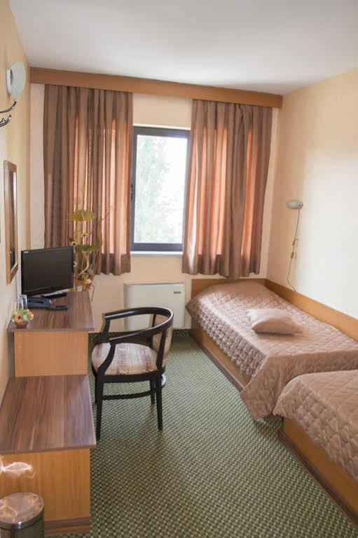חאסקובו Rodopi Hotel מראה חיצוני תמונה