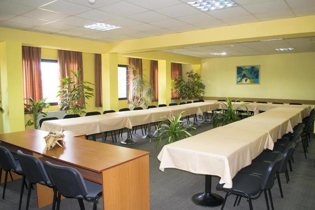 חאסקובו Rodopi Hotel מראה חיצוני תמונה